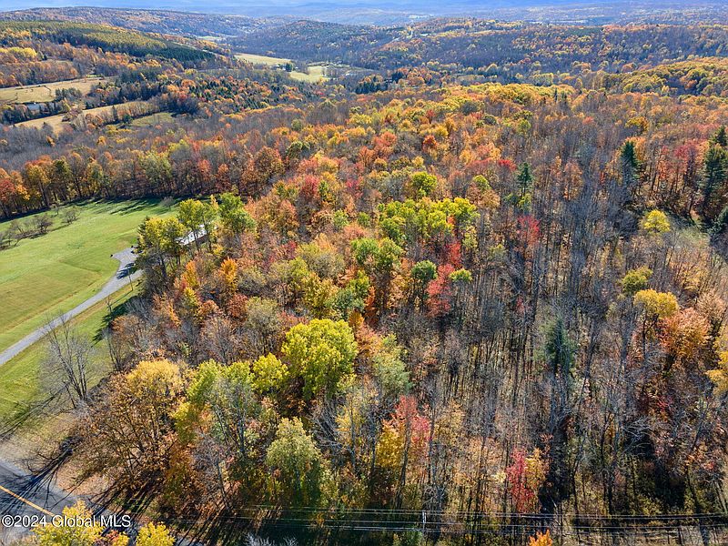 5th image of 222 Sawyer Hollow Road