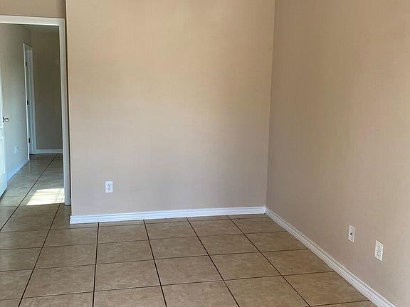 2nd image of 1616 Buckley Ave