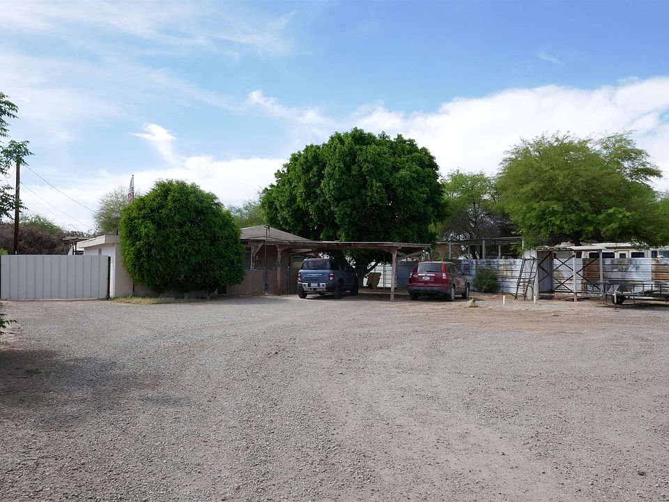 1st image of 1052 S Pagent Ave