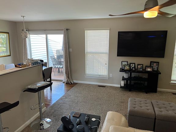 5th image of 39 Edenshire Ct
