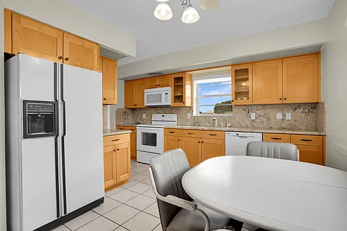 1605 Abaco Dr #M4 Photo 1