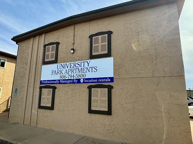 DS 226 Cherry Street - University Park Apartments — Photo 1