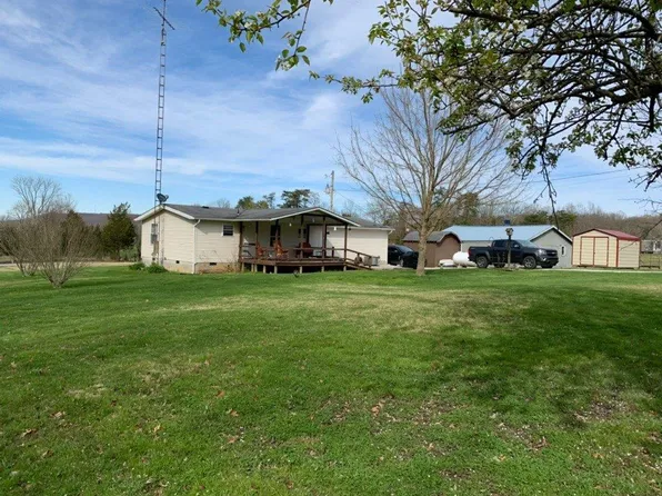 810 Hall Rd, Flemingsburg, KY 41041