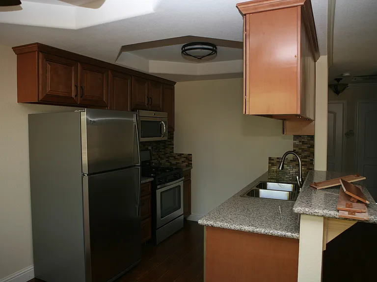 2684 Wilson Ave — Photo 5