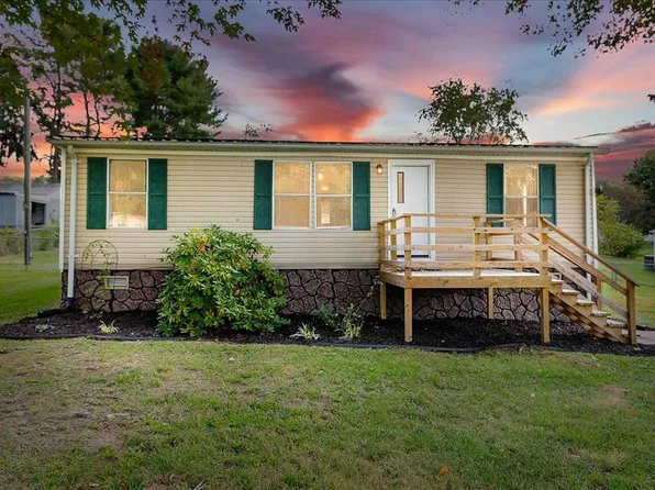 5194 Bowling St, Dublin, VA 24084