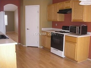 5th image of 5123 Canary Lark St