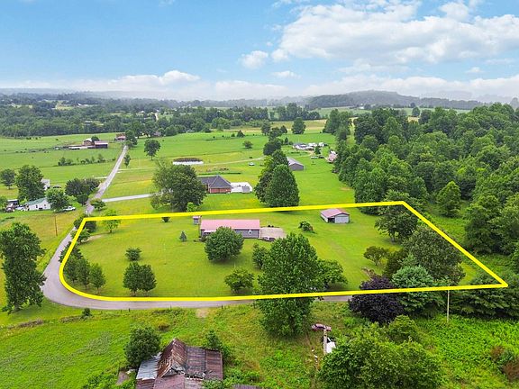2nd image of 1716 Liberty Rd