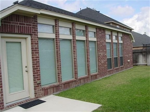 3rd image of 2531 Llano Springs Dr