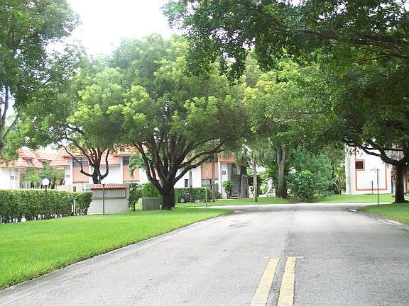 5th image of 3246 NW 102nd Ter