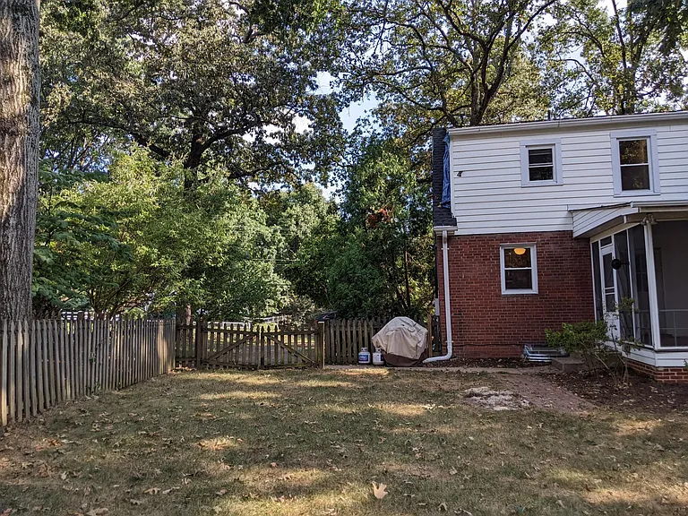 5900 Valley View Dr — Photo 8