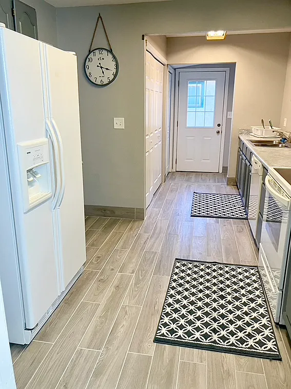 4 bed, 1600 sqft, $4,750 — Photo 3