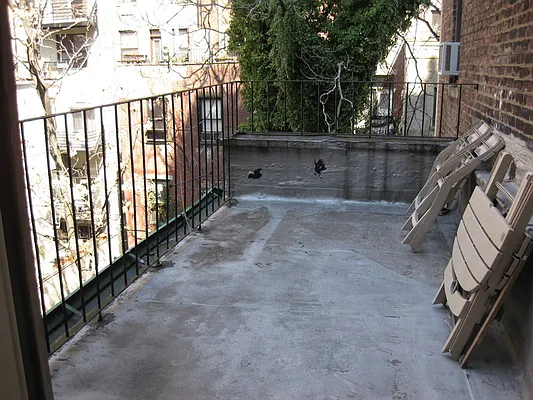 Rented by America Mecca Realty LLC | media 28