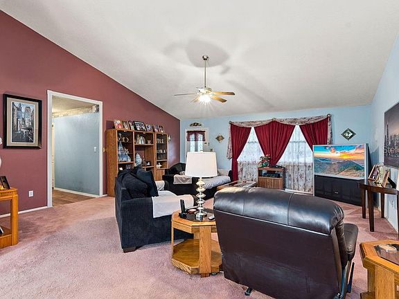 3rd image of 2383 Beverly St