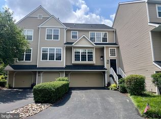 435 Lake George Cir, West Chester, PA 19382