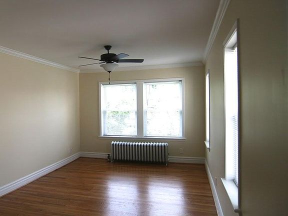 3rd image of 4245 W Pine Blvd #76B