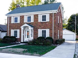 671 Chestnut St, Neenah, WI 54956