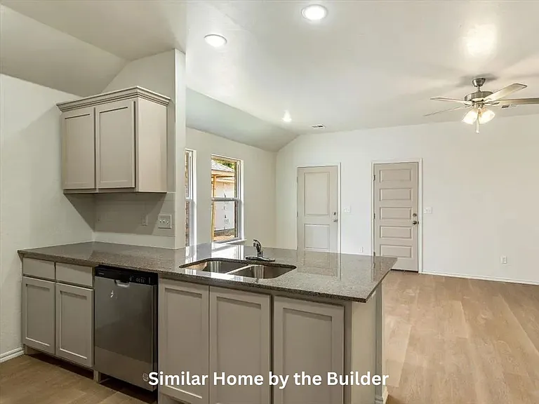 1312 SW New York Ave #1 — Photo 5