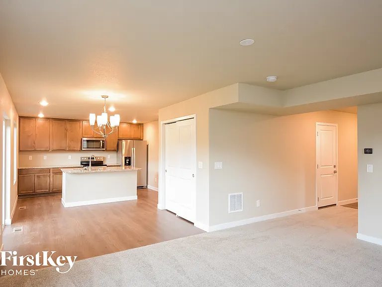 10741 Luneth Dr — Photo 5