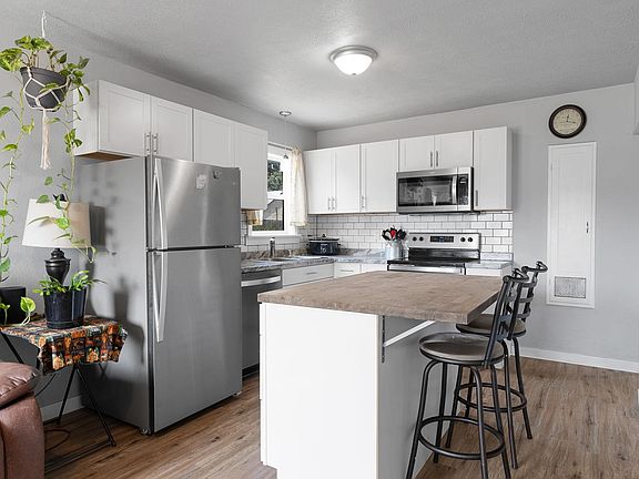 5th image of 2025 E Liberty Ave