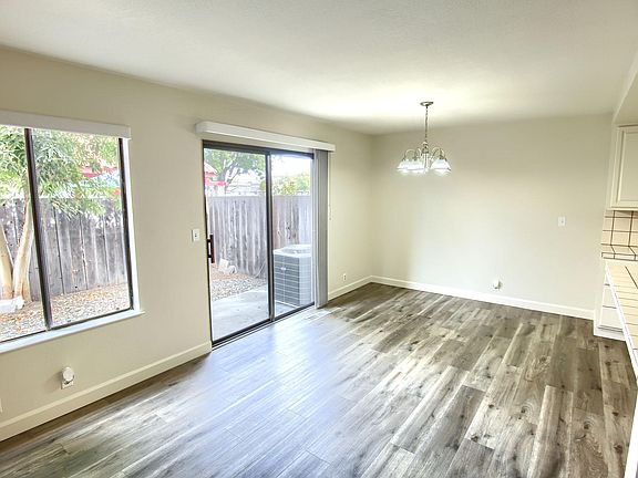 3rd image of 834 Bing Dr