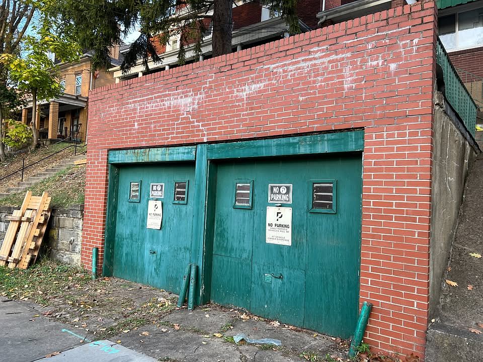1st image of 50-52 Carrick Ave #5