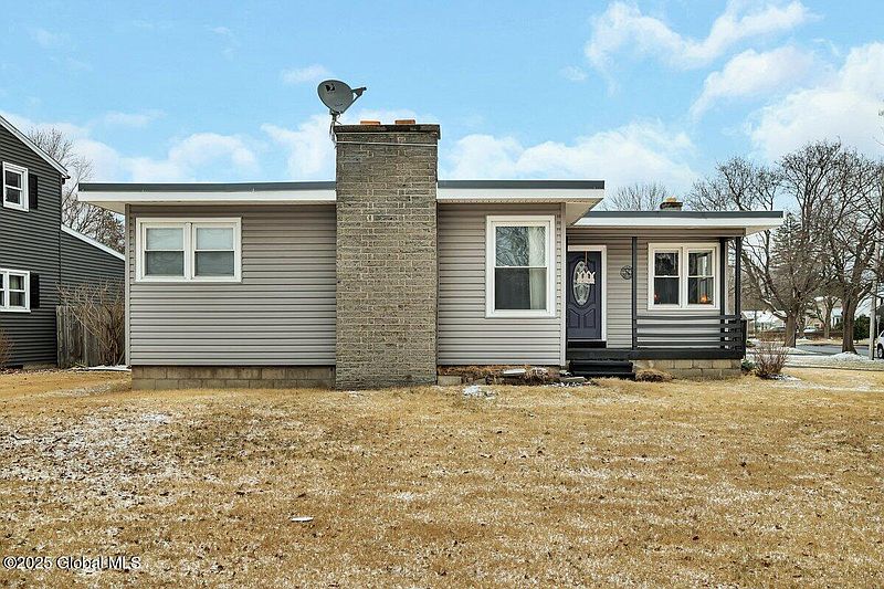 2nd image of 15 Carleton Court