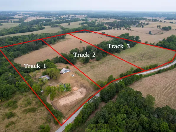 000 Track 3 State Hwy Jj, Aurora, MO 65605