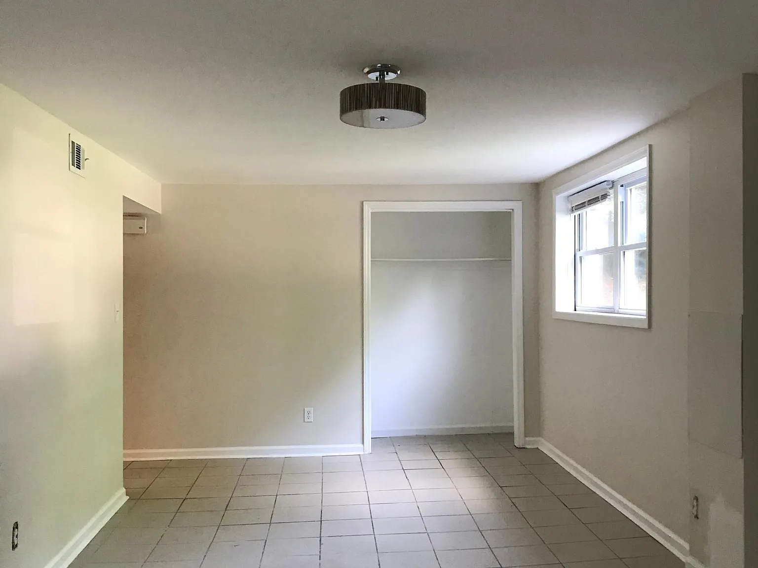 1557 Conway Rd — Photo 3