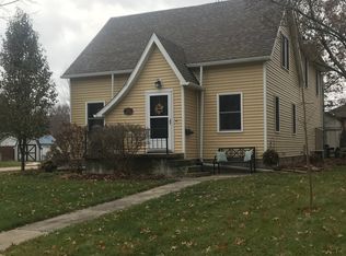 724 Hendricks St, Berne, IN 46711