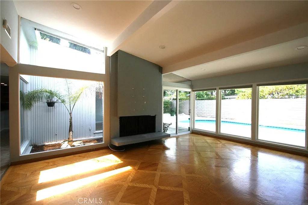 3 bed, 2038 sqft, $8,500 — Photo 3