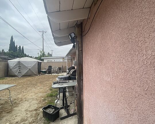 4th image of 606 W Galavan St