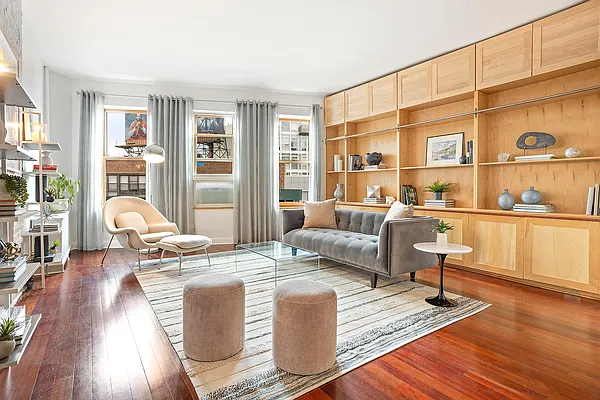 Sold by Compass | media 1