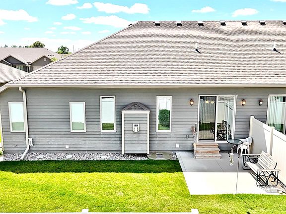 3rd image of 3816 Park Pl