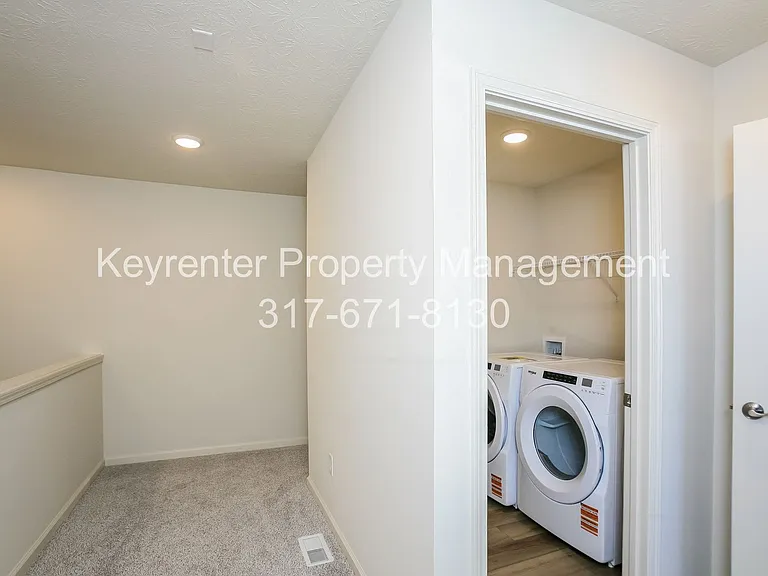 9738 Behner Dr — Photo 13
