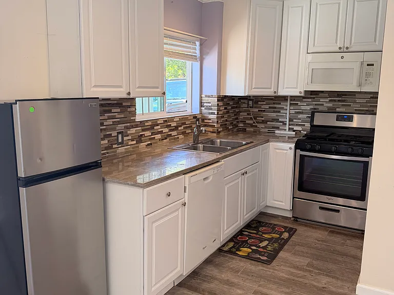 4144 Cortez Way #3 — Photo 1