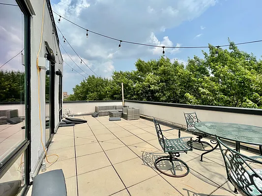 Rented by ERNY LLC | media 61