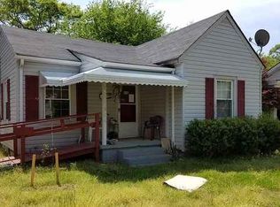 214 E Holt St, Smithfield, NC 27577