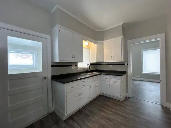 1226 E Calvert St, South Bend, IN 46613