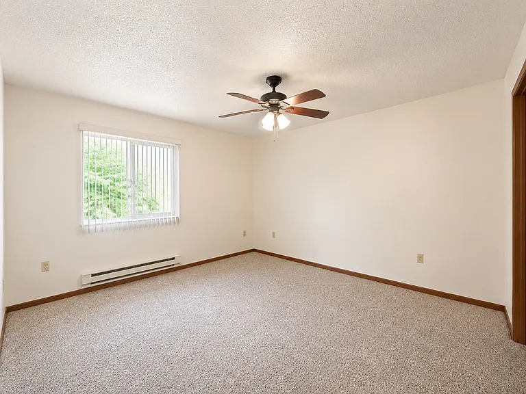 Murdock Apartments — Photo 69