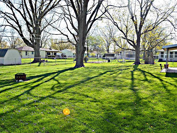 4th image of 3828 Ferndale Dr