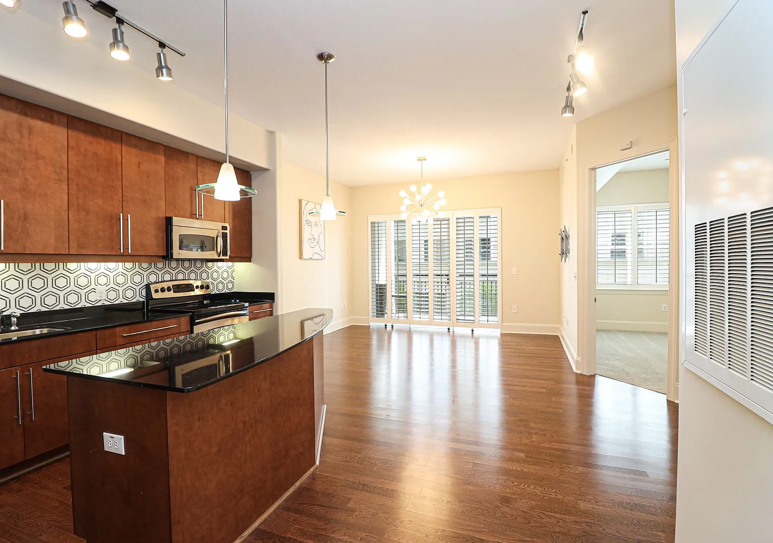 Piedmont Row Condo! — Photo 2