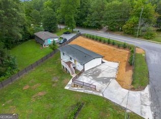 35 Cooper Lake Rd SW, Mableton, GA 30126