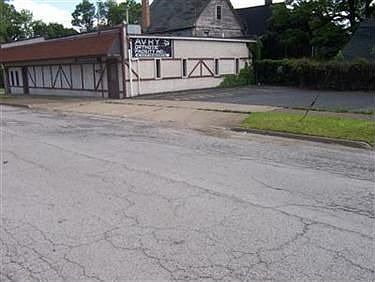 2nd image of 1441 Wick Ave