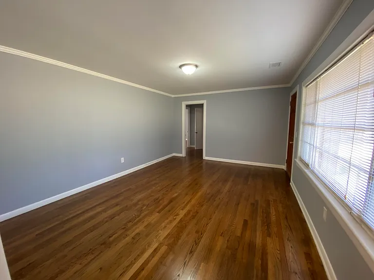 557 Taylor Pond Rd — Photo 4