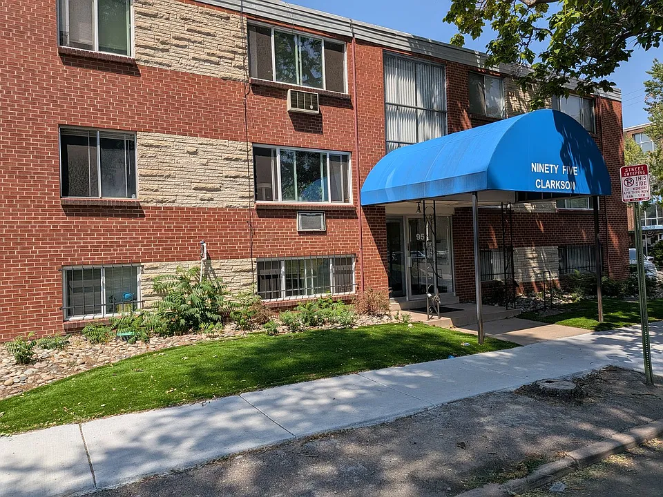 95 N Clarkson St Carolyn Arms Apartments