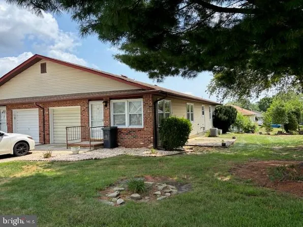 55 Sycamore Rd, Manahawkin, NJ 08050