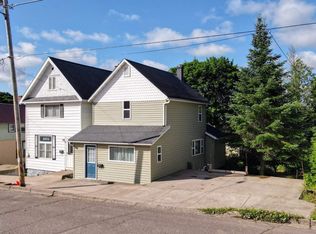 1022 Summit St, Hancock, MI 49930