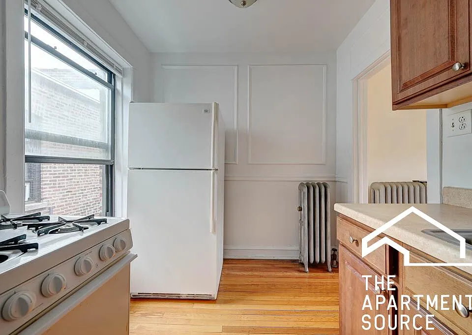 2649 N Spaulding Ave #3W