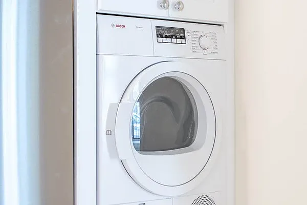 Rented by Compass | media 21