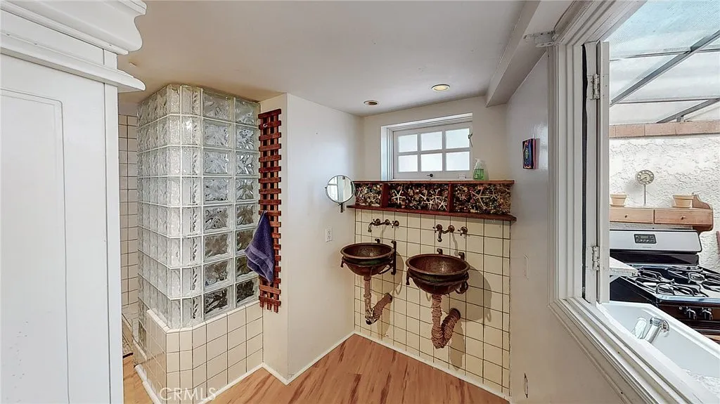 1 bed, 500 sqft, $2,995 — Photo 4